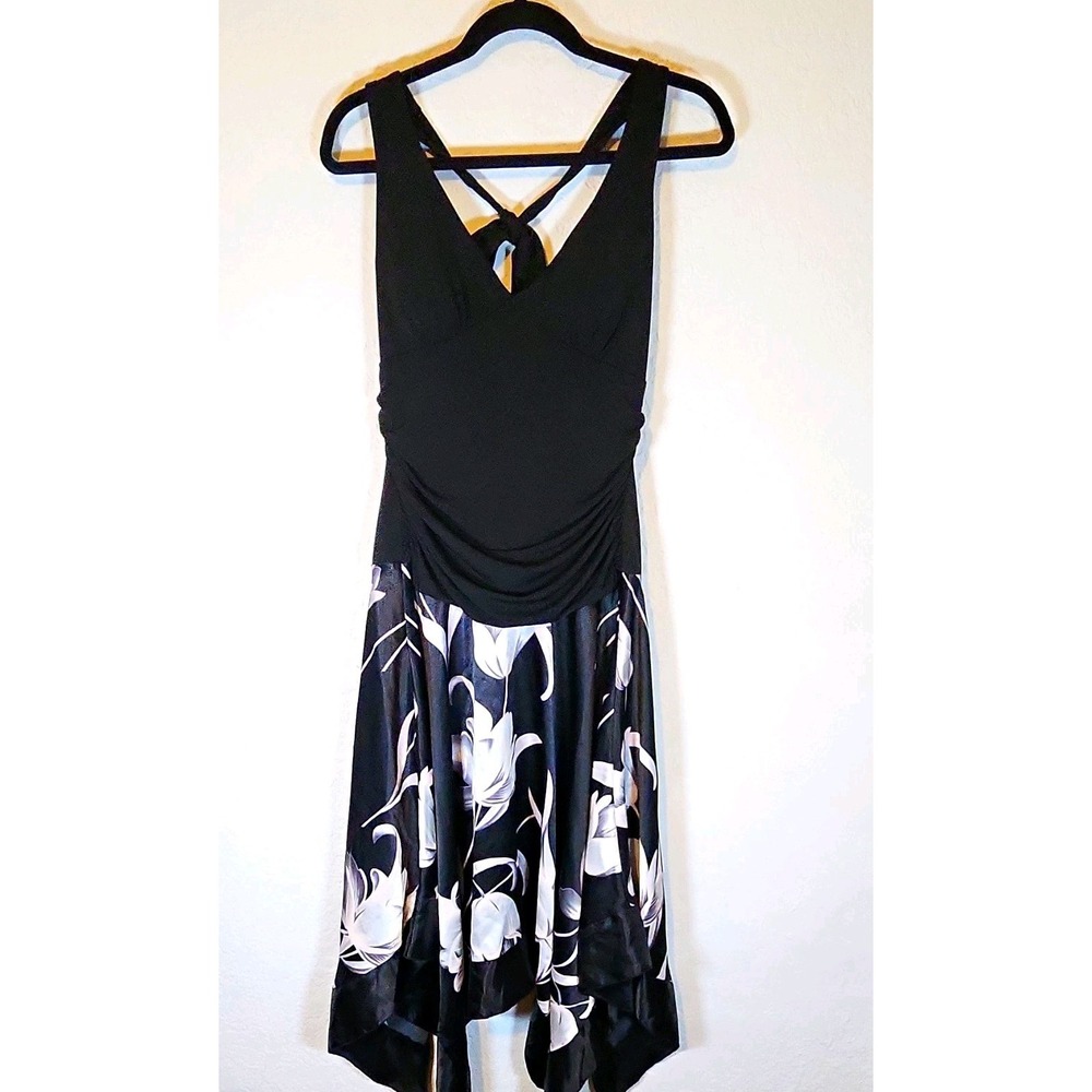 Charlotte Russe Black White Floral Satin V-Neck Ruched Asymmetric Midi Dress L